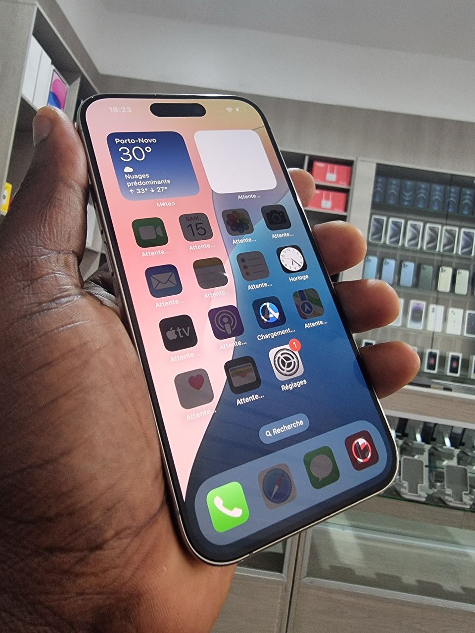 iPhone 15 Pro 128GB Titanuim naturel  Ét